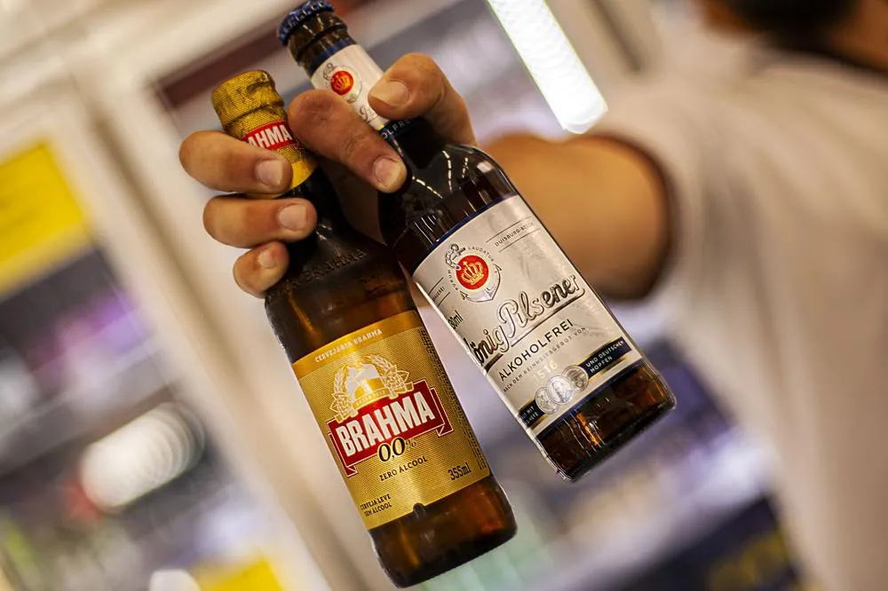 Cerveja sem álcool cresce no Brasil e deve superar 1 bilhão de litros em 2026