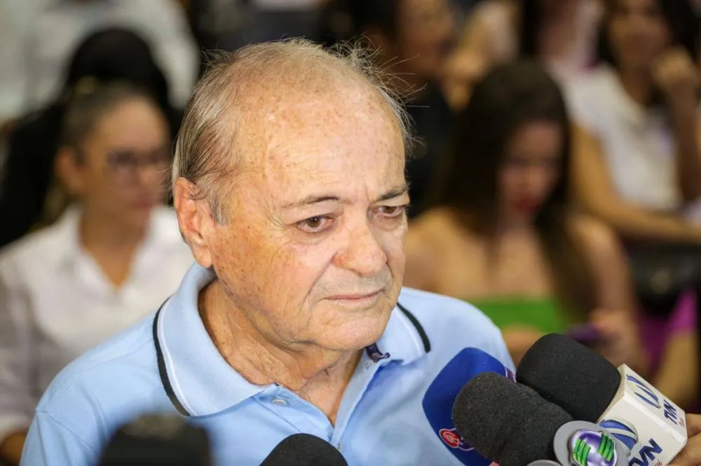Silvio Mendes enfrenta a Águas de Teresina: cobranças indevidas e ressarcimento milionário em jogo