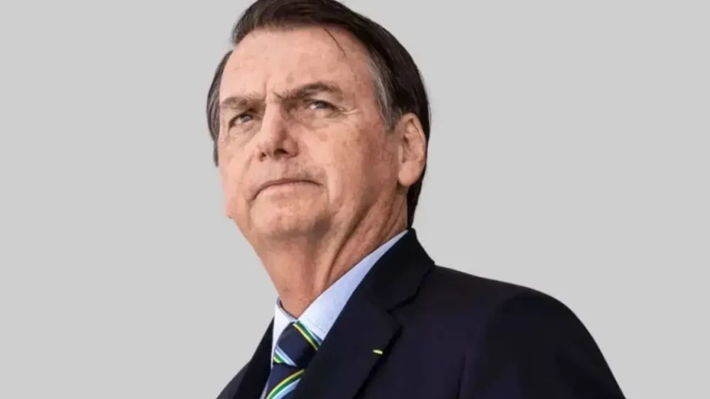 Bolsonaro se defende no STF: defesa alega cerceamento e falta de acesso integral às provas