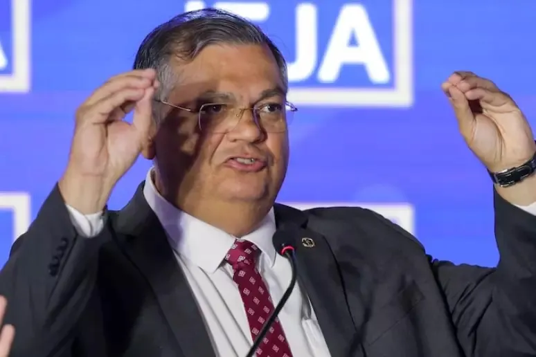Flávio Dino suspende emendas impositivas e gera tensão entre Legislativo e Executivo