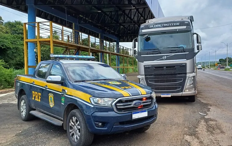 Caminhoneiro é preso por embriaguez ao volante na BR-316 em Teresina