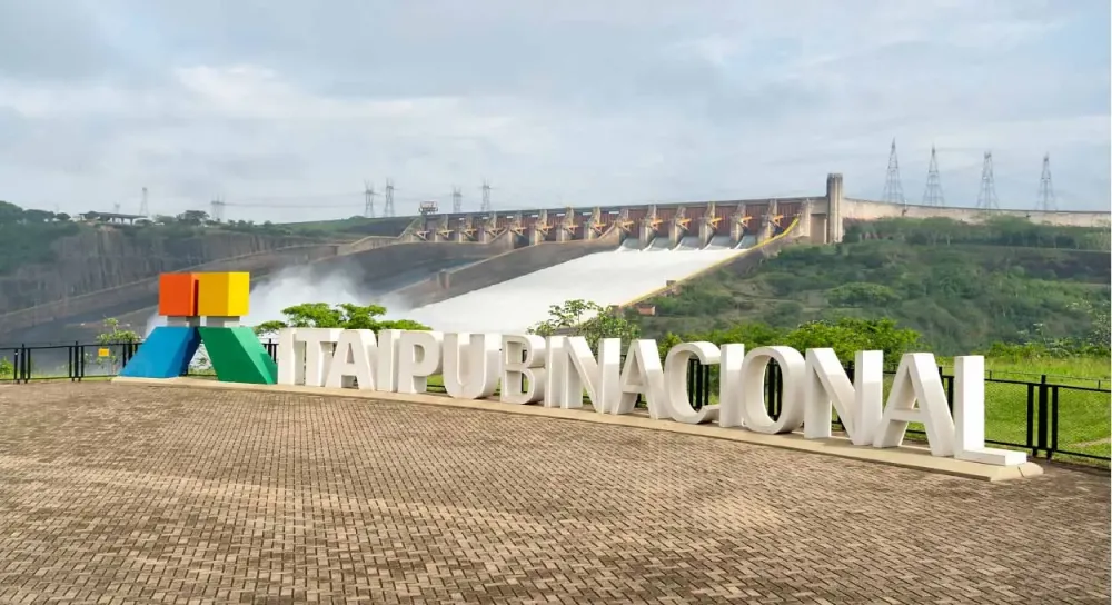 Itaipu investe R$ 750 milhões em universidade e tarifa de energia continua alta