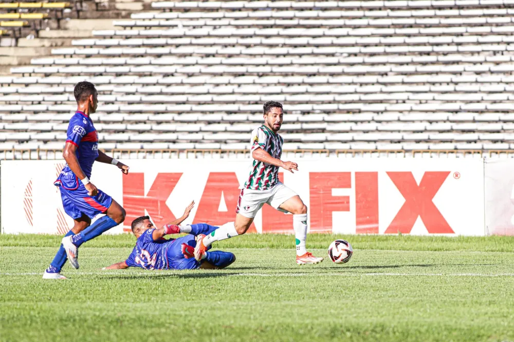 PIAUIENSE: Fluminense e Piauí empatam em jogo marcado pela estreia do VAR