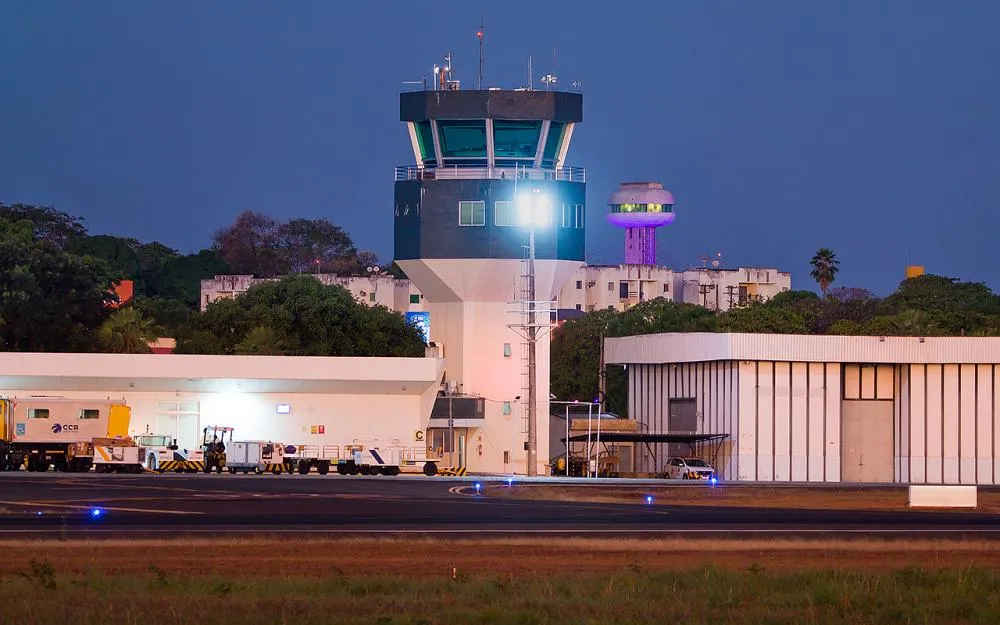 Sem radar em Teresina, controladores de voo usam site na internet não autorizado