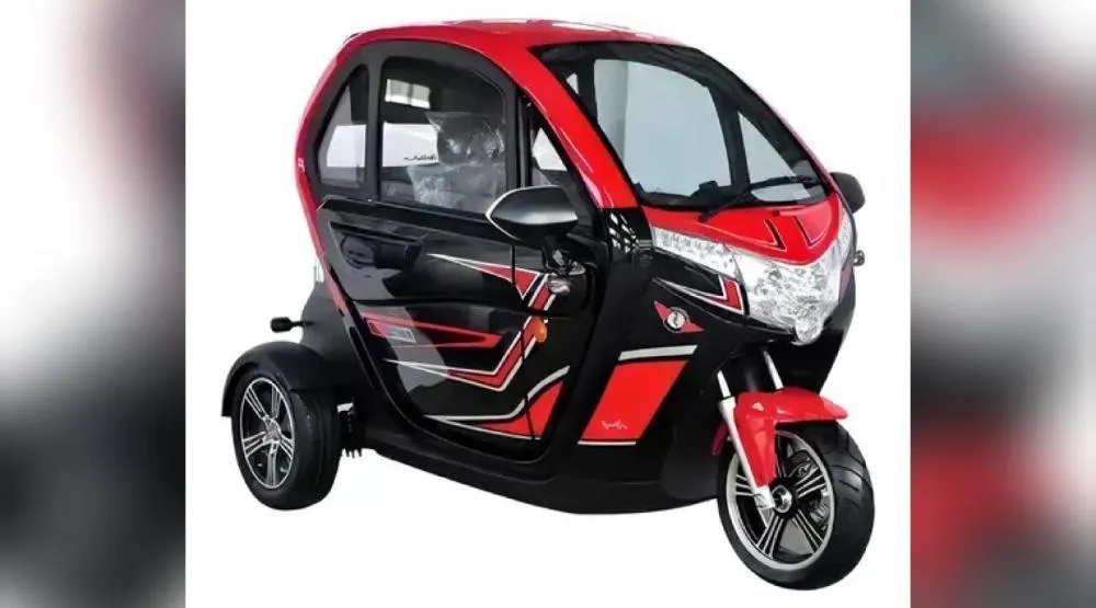 Conheça o triciclo coberto “Carro-Moto” que custa só R$ 10 mil e está conquistando o mundo!