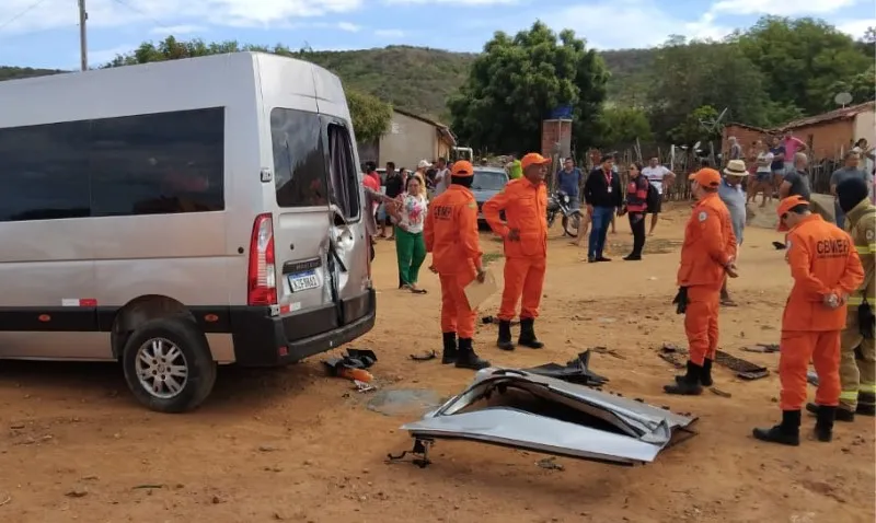 Tragédia na estrada: Seis mortos em acidente com van no Sul do Piauí