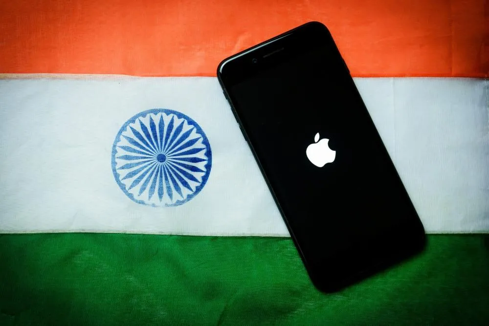 Apple envia iPhones da Índia aos EUA para driblar tarifaço de Trump