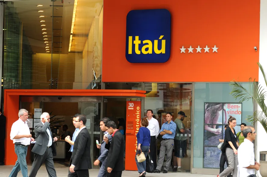 Grupo Itaú terá que devolver R$ 253 milhões a clientes por cobranças indevidas
