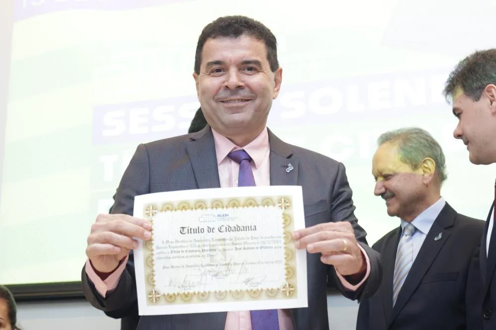 Assembleia concede título de Cidadão Piauiense ao empresário José Robson