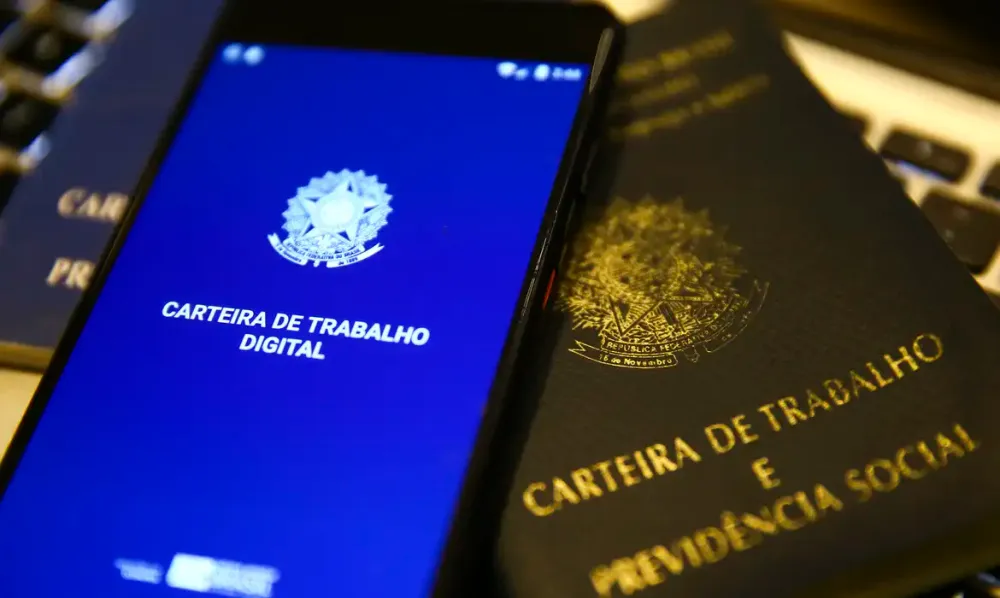 MAIS BENEFÍCIOS, MENOS EMPREGOS
