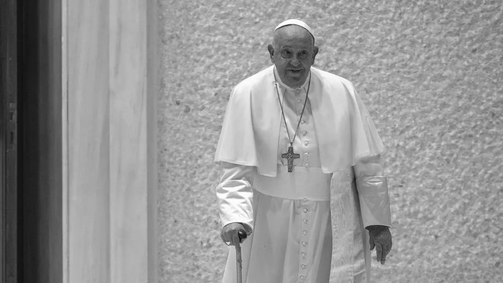 Líderes mundiais prestam homenagem ao Papa Francisco; confira reações