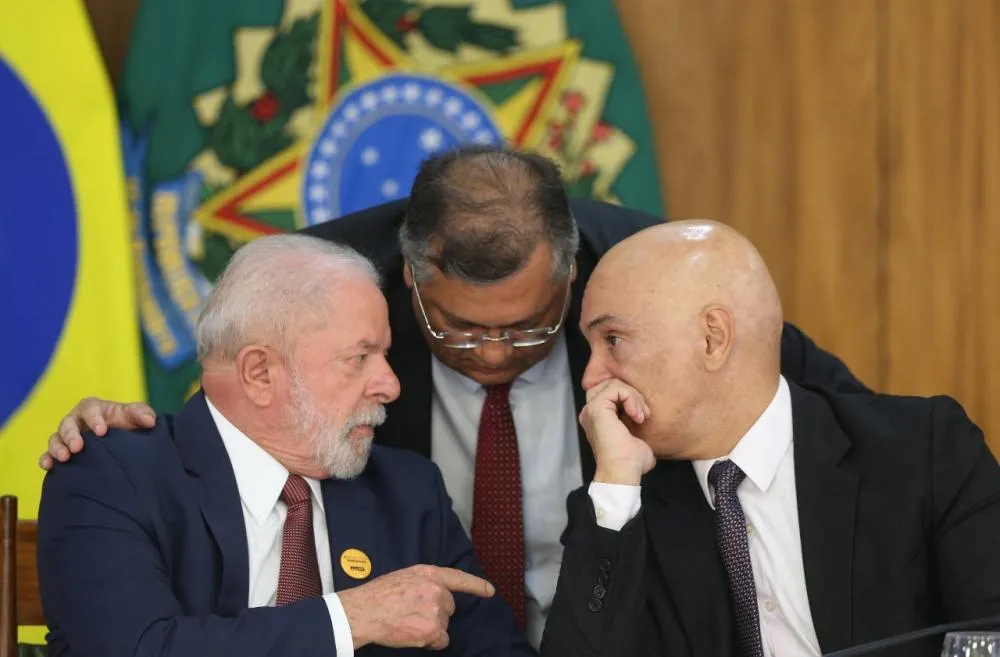 A esquerda calada diante do assassino de Marielle: a hipocrisia que agora fede