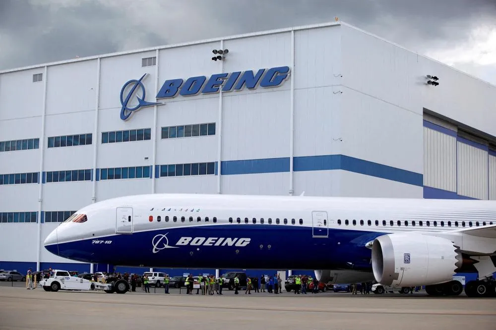 Boeing vende Jeppesen e outros ativos por US$ 10,6 bilhões para reduzir dívida