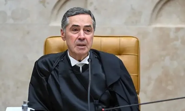 O erro estratégico de Barroso: quando o remendo é pior que o soneto