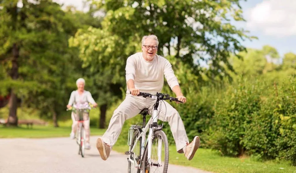 Quer viver mais de 100 anos? Conheça os 6 hábitos essenciais para uma vida longa e saudável