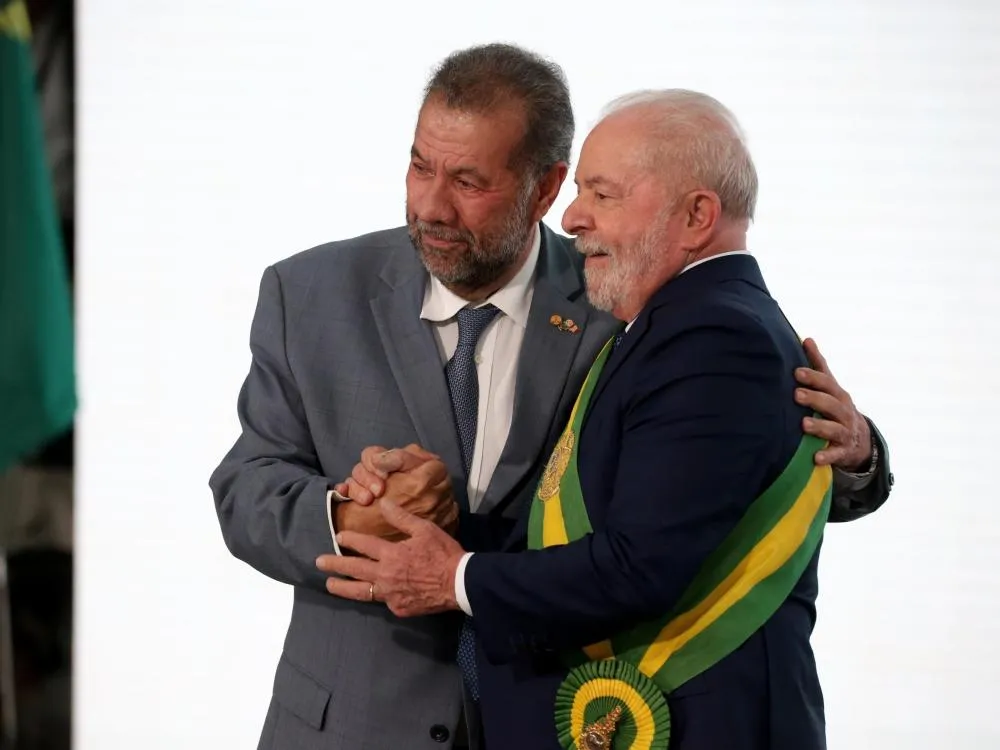 Esquema bilionário no INSS começou no governo Dilma e resistiu às tentativas de Bolsonaro de combatê-lo