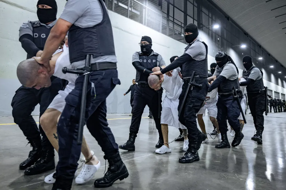  Governo Lula descarta classificar PCC e Comando Vermelho como organizações terroristas