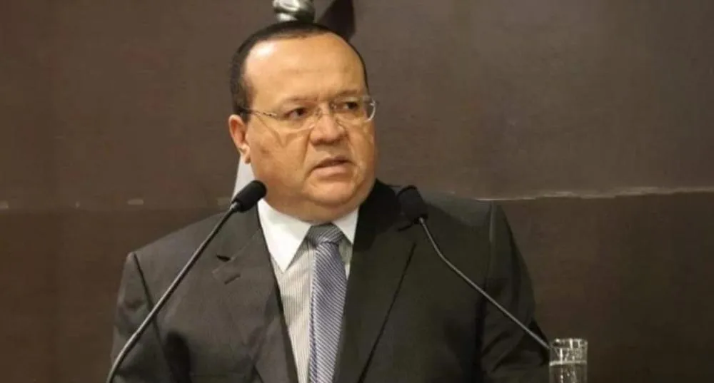 O escândalo do celular no QCG: quem protege, quem viola, quem fiscaliza?