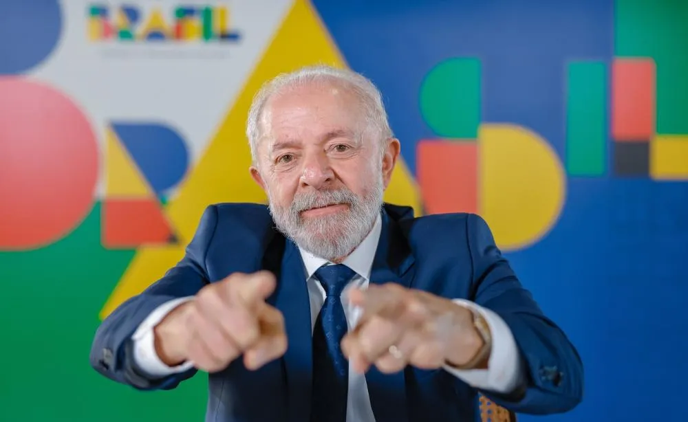 Desaprovação do governo Lula atinge 54%, revela Ipespe