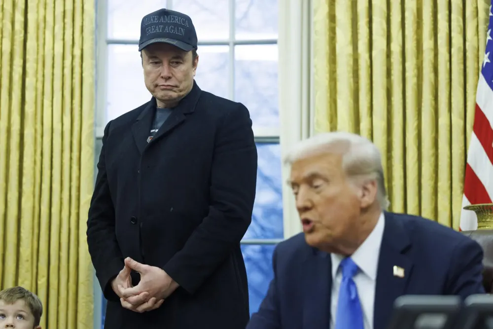 Elon Musk encerra atuação no governo Trump após liderar cortes e reformas
