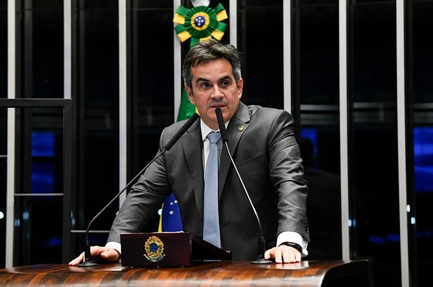 Projeto de Ciro Nogueira garante acesso de cães de assistência a transportes