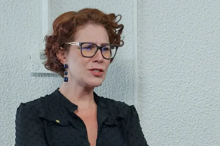 Pedido de prisão de Carla Zambelli acende alerta sobre atuação do STF: Justiça ou perseguição política?