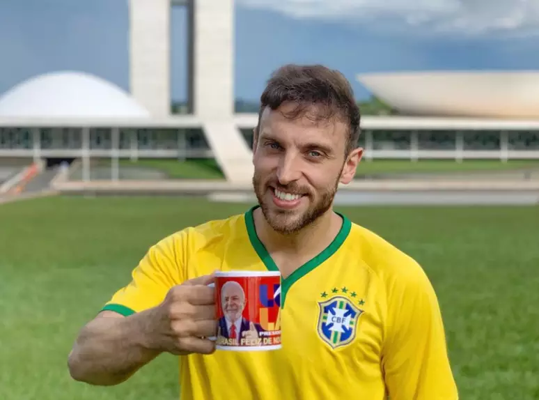 Condenação de Leo Lins acende alerta sobre censura e ameaça à liberdade de expressão no Brasil