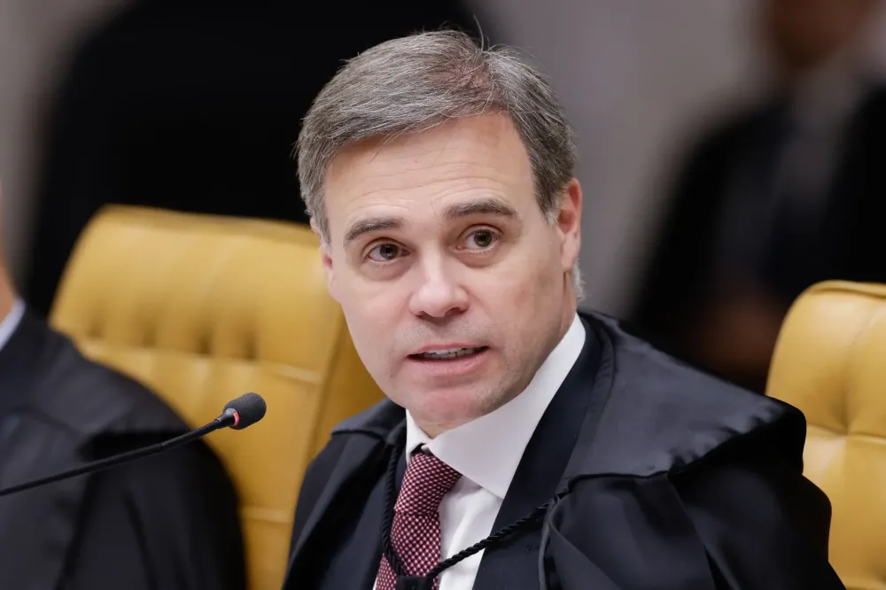 André Mendonça defende liberdade de expressão em julgamento no STF