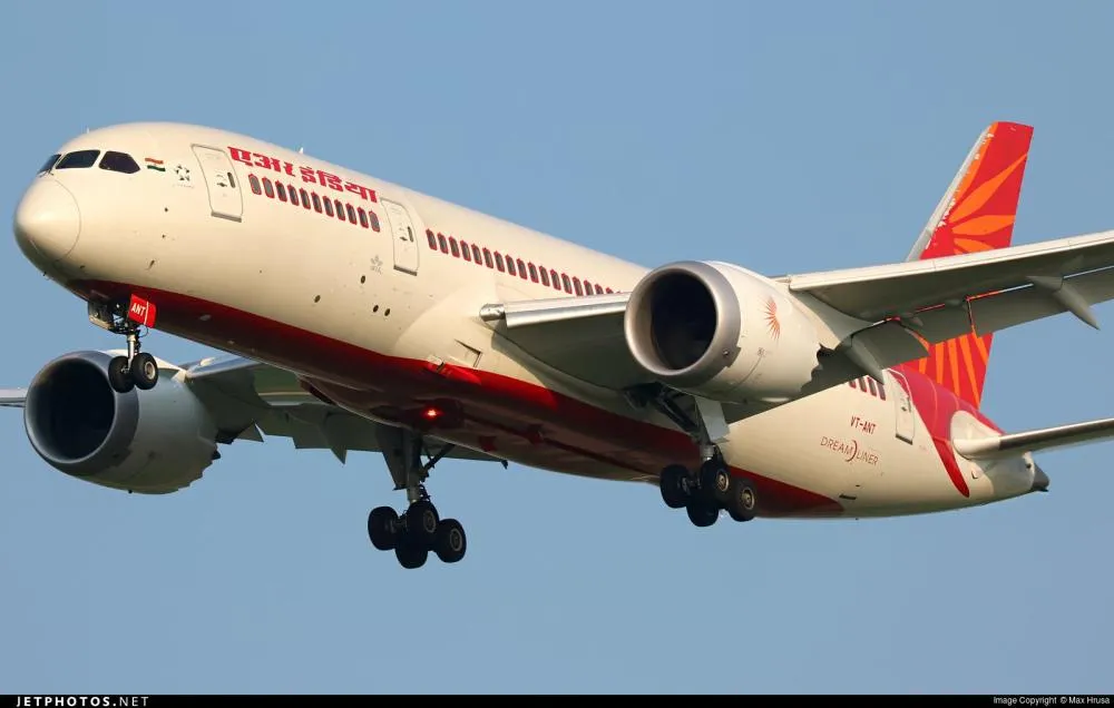 O que se sabe até agora sobre a queda do avião da Air India na Índia