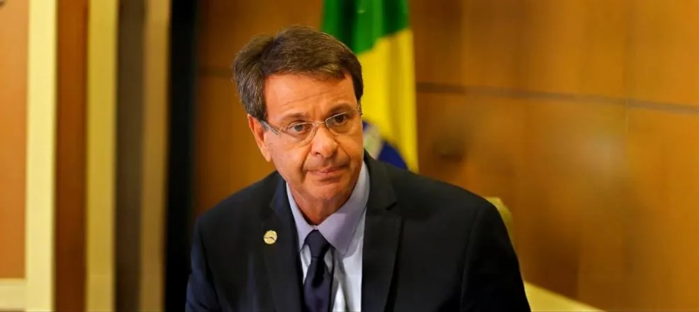 Caçada ao bolsonarismo: PF prende Gilson Machado sob acusação de ajudar Cid a fugir