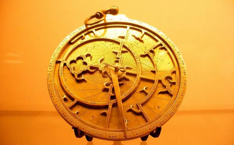Astrolábio milenar, o “smartphone medieval” que refaz a história