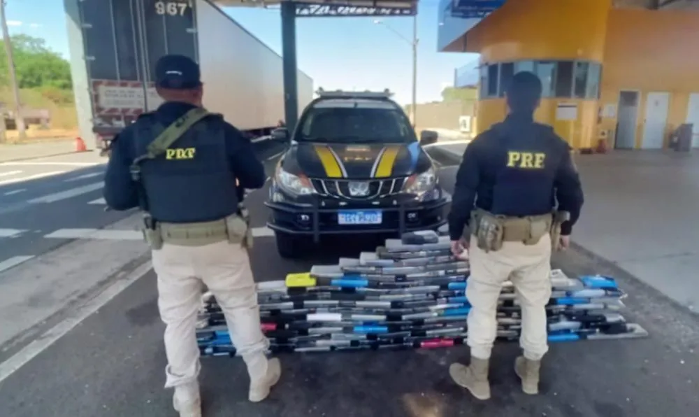 Rodovias do Piauí viram rota do tráfico: PRF intercepta 166 kg de cocaína em ônibus na BR-316