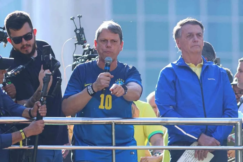O que Tarcísio quis dizer com “o Brasil não aguenta mais o PT”?