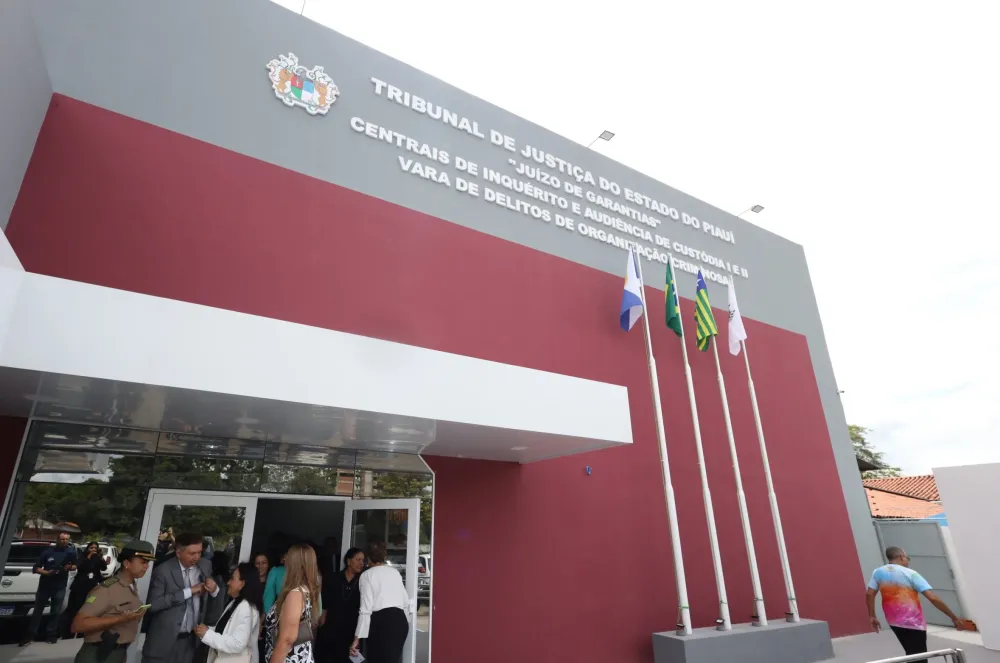 Advogado é preso em Teresina suspeito de desviar R$ 40 mil de condomínio onde era síndico