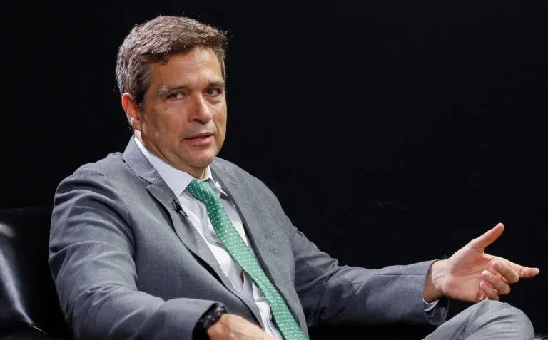 IOF para ricos ou para pobres? Campos Neto desmonta narrativa do governo Lula