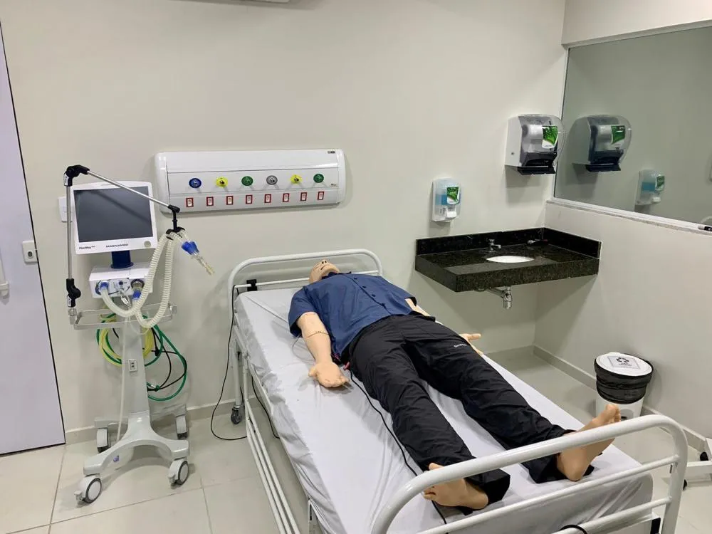Mais que ficção: Centro de Simulação da Uninovafapi transforma estudantes em protagonistas da medicina real
