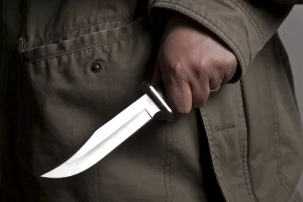 Tragédia no RS: adolescente invade escola, mata criança de 9 anos e fere outras duas com faca