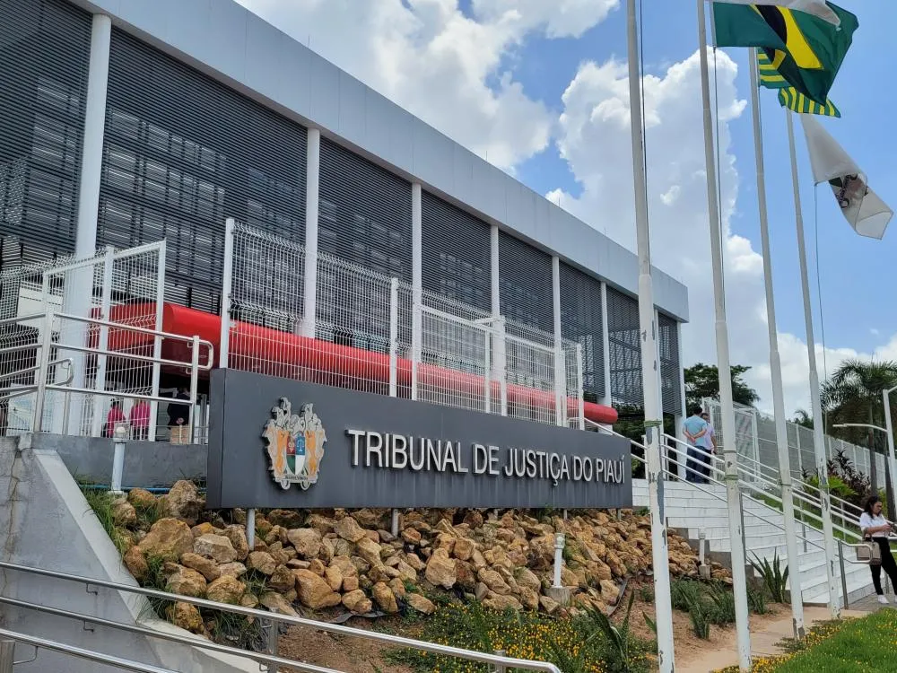 TJ-PI quer reestruturar comarcas e reajustar salários da magistratura