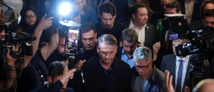 Contagem regressiva para a prisão de Bolsonaro expõe riscos à democracia e ao equilíbrio político do país
