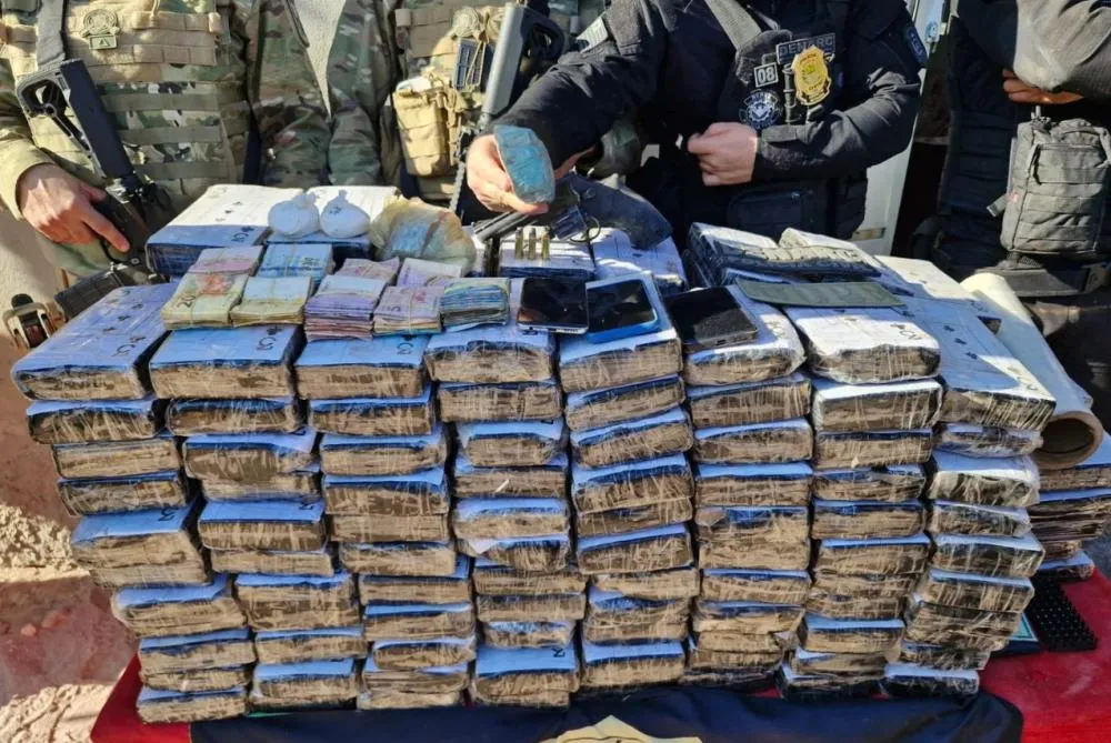 Teresina nas garras do tráfico: 180 kg de cocaína enterrados em tonéis expõem rede sofisticada