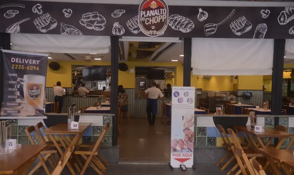Nova tarifa dos EUA pode deixar refeições em bares e restaurantes até 10% mais caras