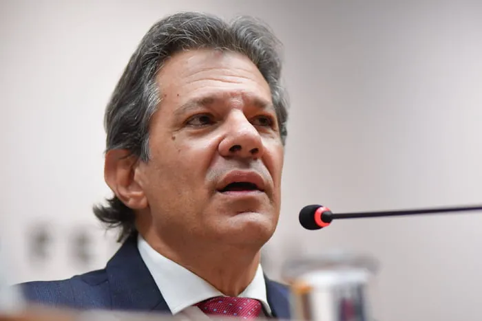 Tarifaço de Trump expõe fragilidade da diplomacia de Lula e Haddad