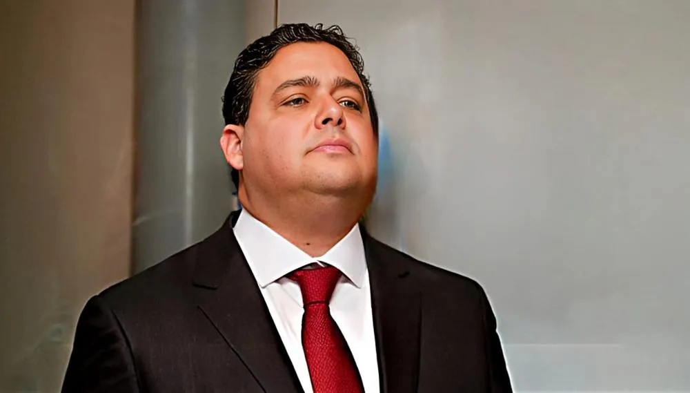 A esquerda que fala em paz, mas deseja a morte: o caso Felipe Santa Cruz e Mauro Iasi