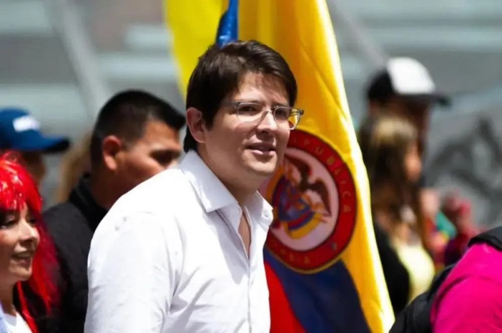 Senador colombiano vítima de atentado está em estado crítico após complicações neurológicas