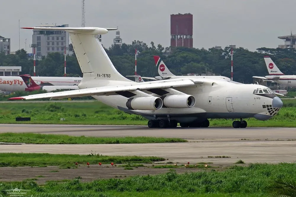 Avião russo sob sanções dos EUA pousa em Brasília