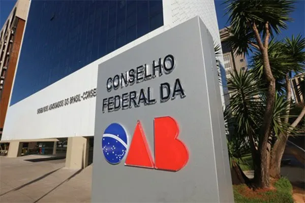 Advogados sob cerco: o STF de Moraes e a OAB em paralisada