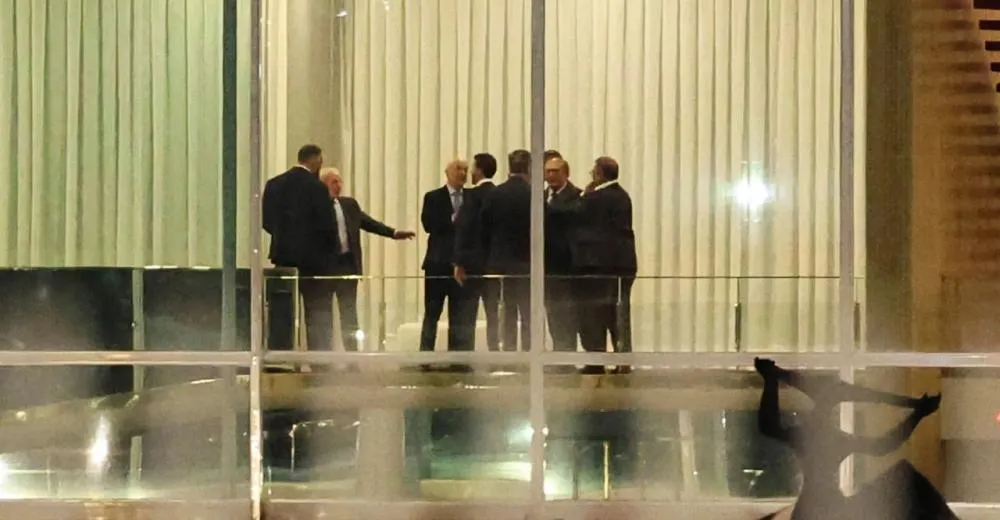 A ditadura veste toga: STF e Planalto erguem o novo regime no Brasil