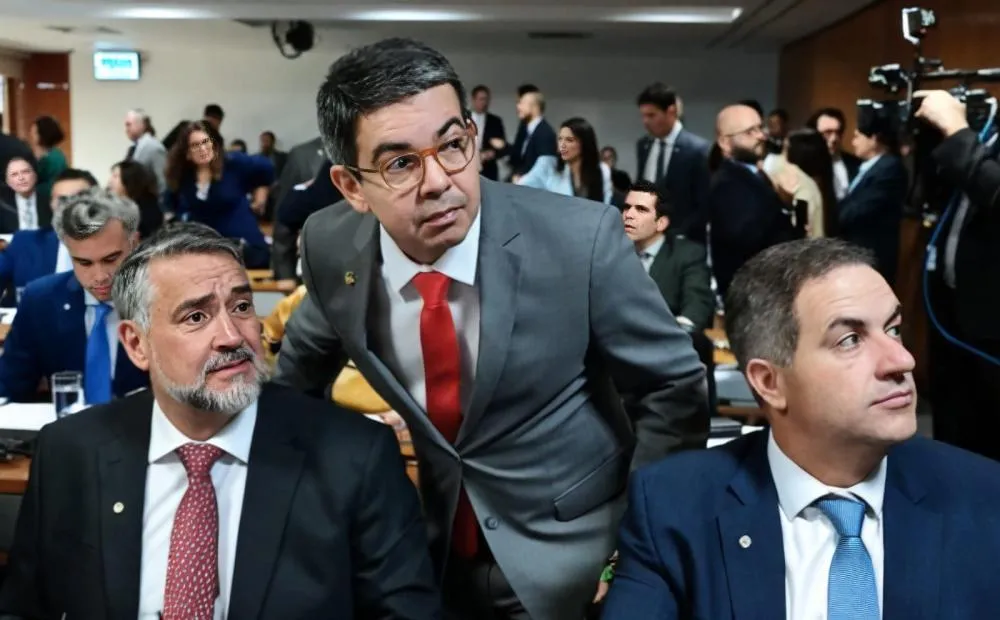 Lula abre o cofre: R$ 200 milhões em emendas para blindar CPMI do rombo no INSS
