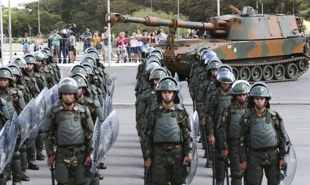 Exército adota tolerância zero a atos em quartéis durante julgamento de Bolsonaro