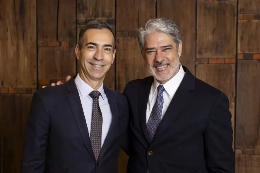 Saída de William Bonner expõe crise do Jornal Nacional e queda histórica da Globo